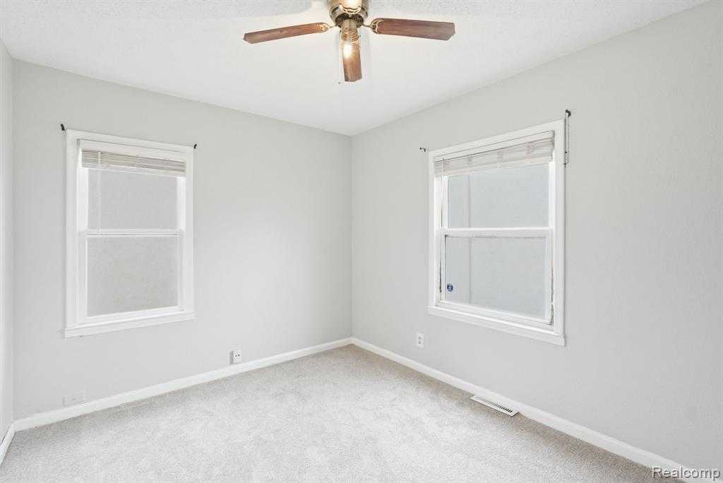 29497 Oakwood Street, Inkster, MI 48141 — Photo 8