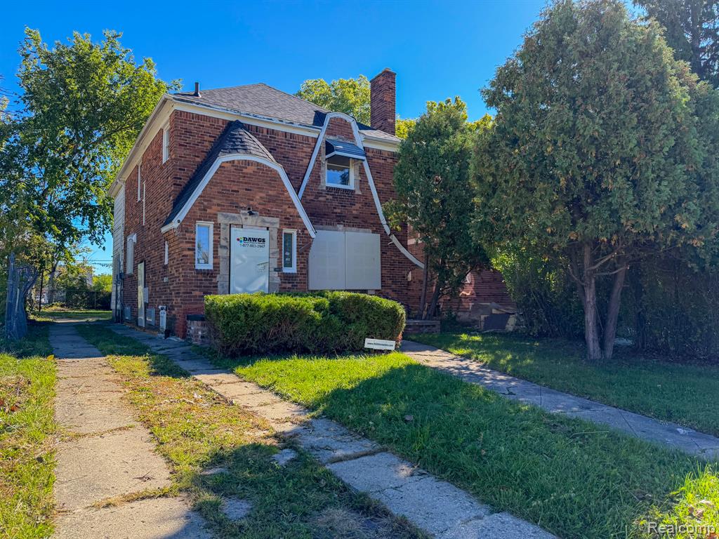 12802 Strathmoor Street, Detroit, MI 48227