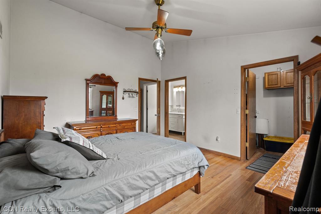 47697 BARCLAY Court, Shelby Twp, MI 48317 — Photo 19