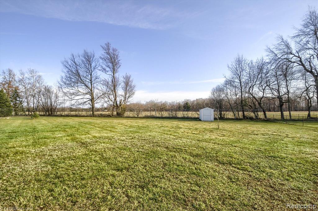 5732 COBBLESTONE Drive, North Branch, MI 48461 — Photo 4