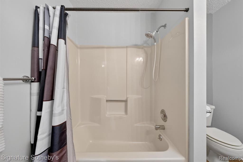 5094 Harbor Oak Drive, 36, Waterford, MI 48329 — Photo 35