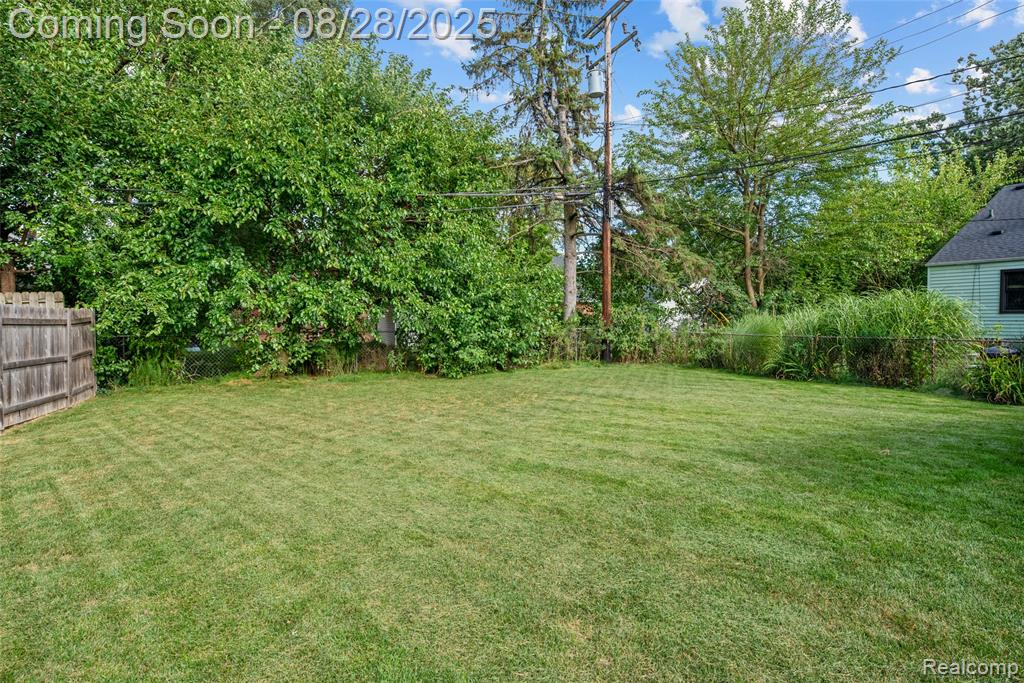 727 S Vermont Avenue, Royal Oak, MI 48067 — Photo 36
