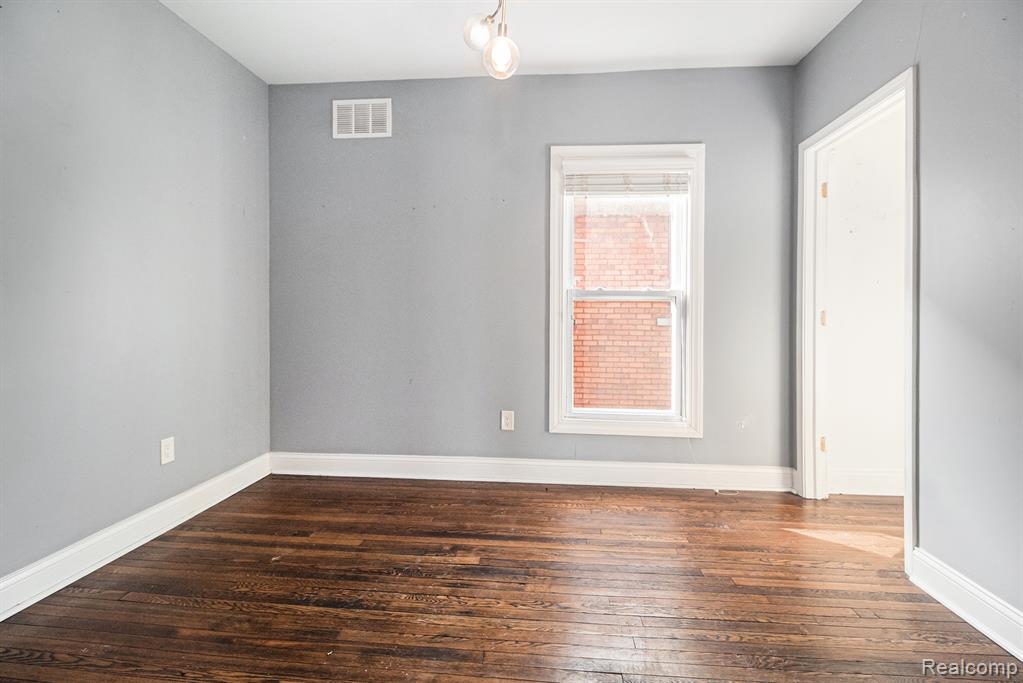 595 Belmont Street, Detroit, MI 48202 — Photo 14