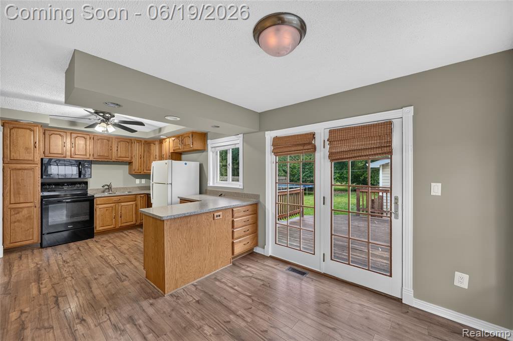 778 Manzano Drive, Wolverine Lake, MI 48390 — Photo 11