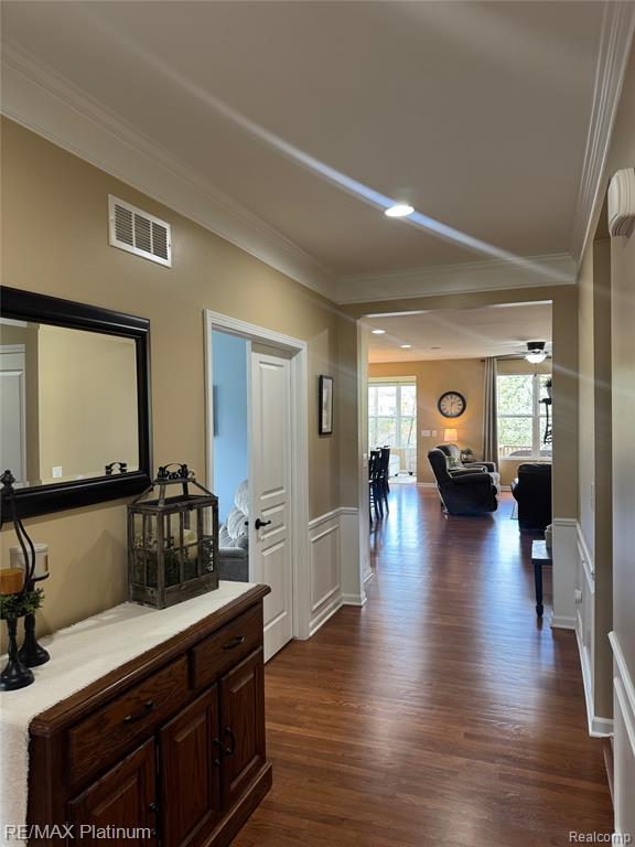 577 Acadia Court, Howell, MI 48843 — Photo 2
