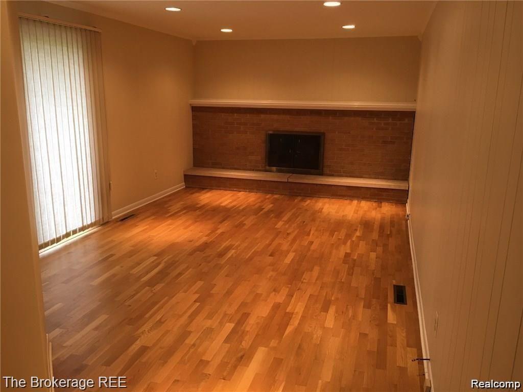 9153 DEL RIO Drive, Grand Blanc, MI 48439 — Photo 22