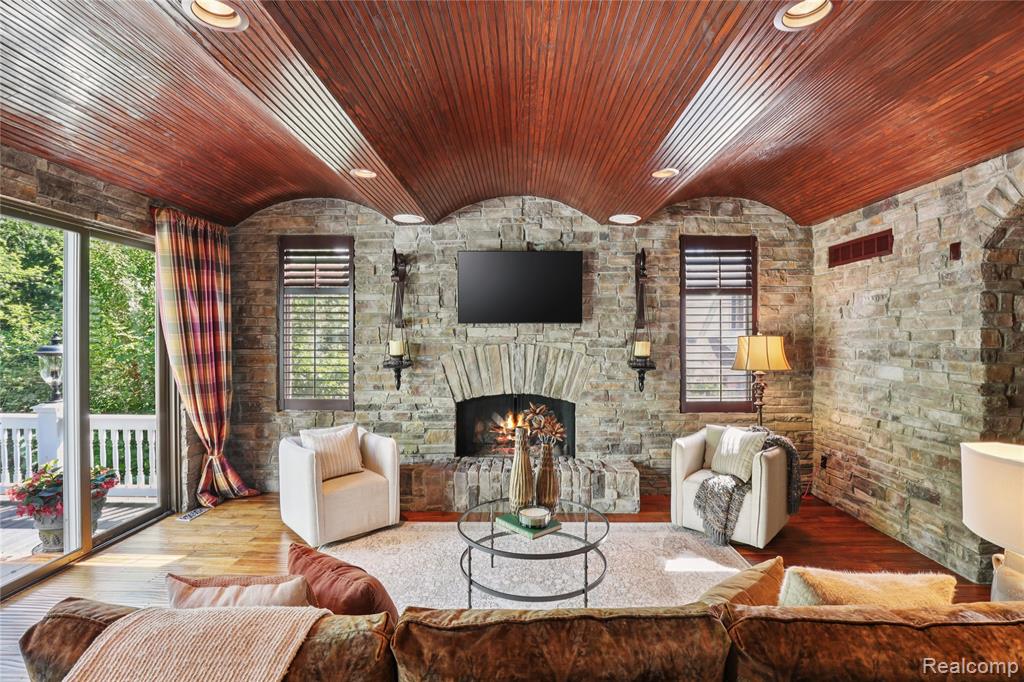 744 Thayer Boulevard, Northville, MI 48167 — Photo 28