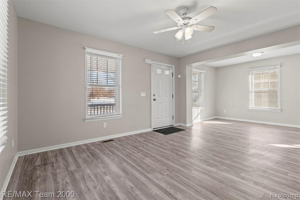 21025 Glen Lodge Road, Ferndale, MI 48220 — Photo 9