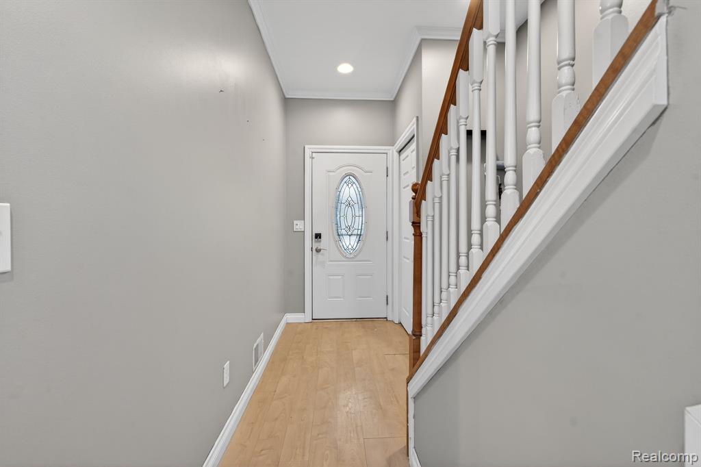 9399 Oakdale Street, Clay, MI 48001 — Photo 3