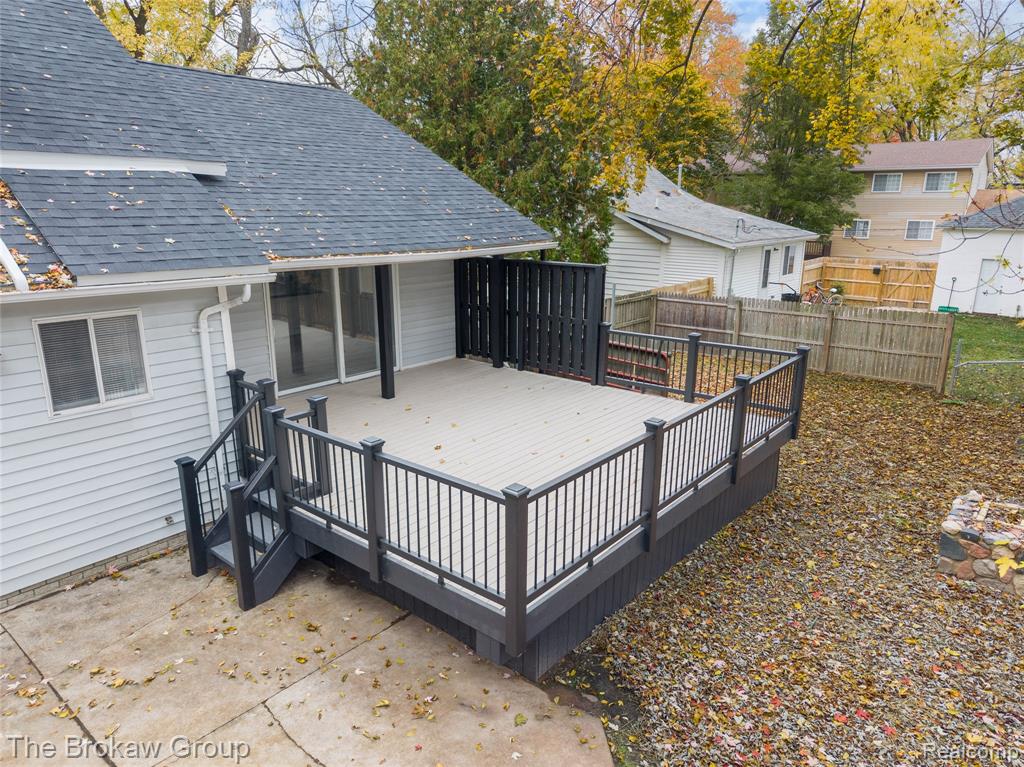 736 N Main Street, Almont, MI 48003 — Photo 10