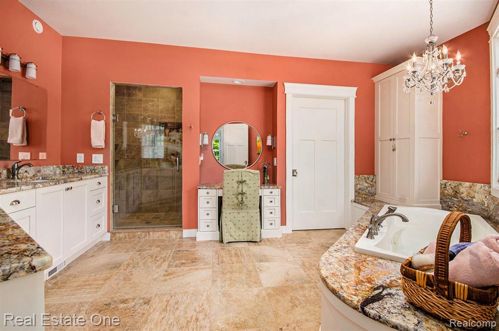 575 Tracy Lane, Milford, MI 48381 — Photo 30