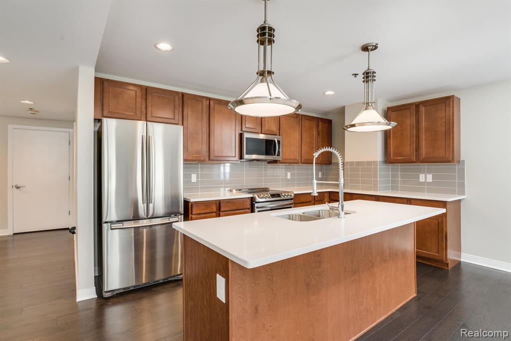 525 W Lafayette Boulevard, Detroit, MI 48226 — Photo 16
