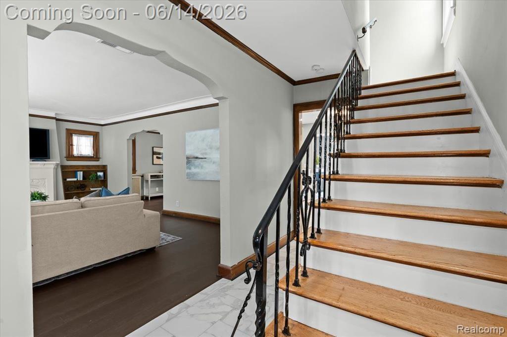 312 MCKINLEY Avenue, Grosse Pointe Farms, MI 48236 — Photo 17