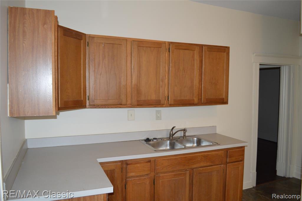 5208 Commonwealth, Detroit, MI 48208 — Photo 9