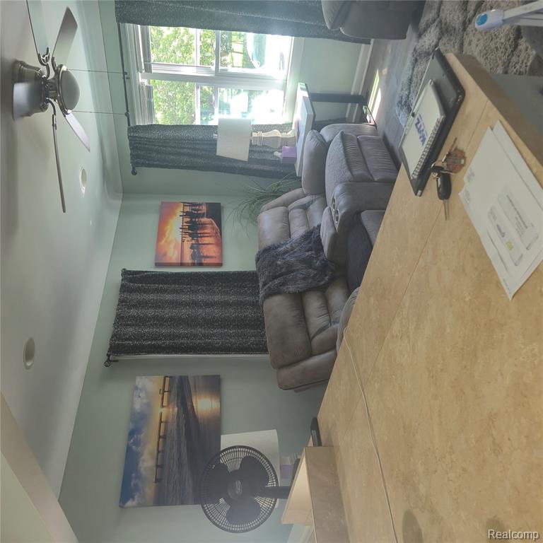 822 Crawford Street, Flint, MI 48507 — Photo 18