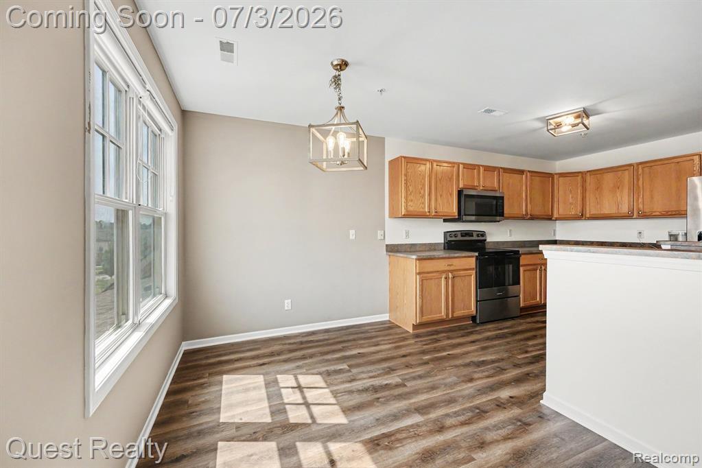 168 Amys Walk Walk, Auburn Hills, MI 48326 — Photo 7