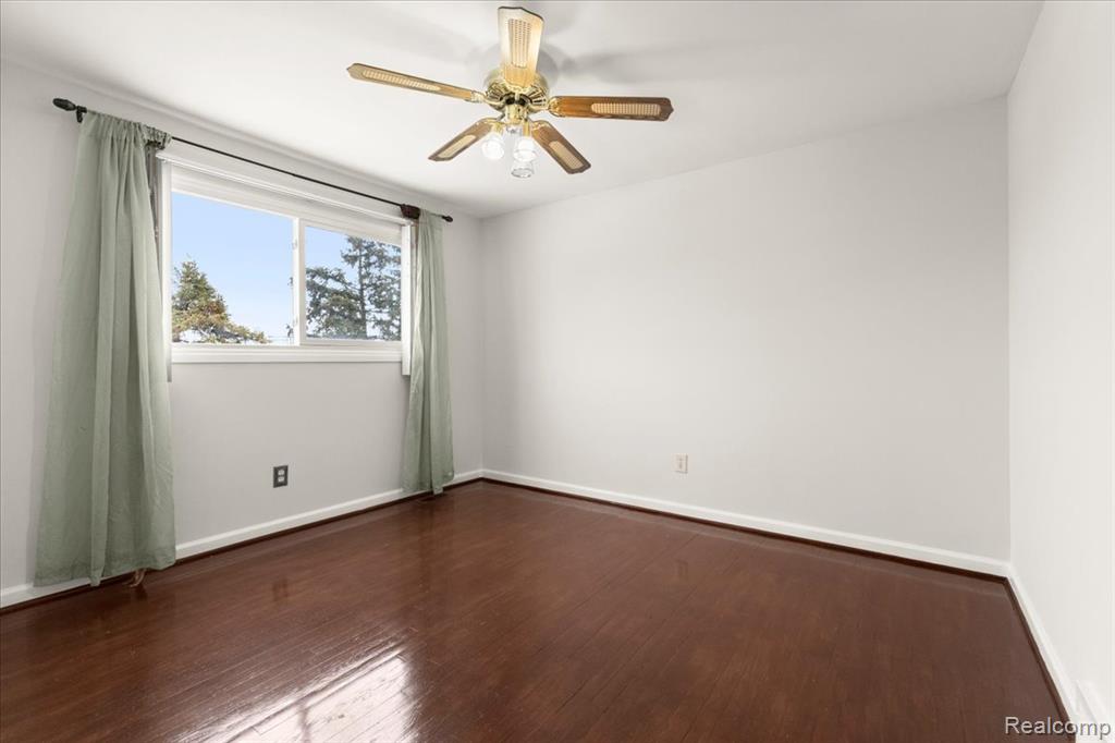 4226 Angeline Drive, Sterling Heights, MI 48310 — Photo 37