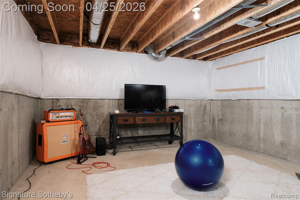 24636 Padstone Drive, South Lyon, MI 48178 — Photo 47
