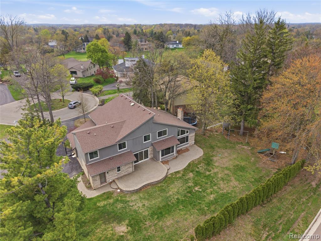 2084 Wabeek Hill Court, Bloomfield Hills, MI 48302 — Photo 3