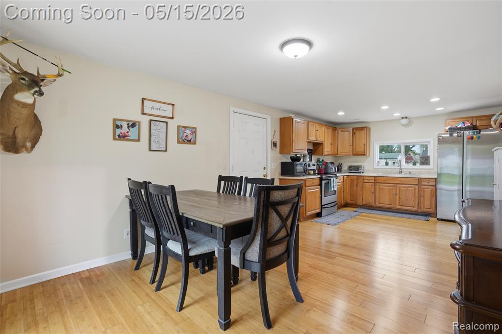 6141 Sandy Lane N, Burton, MI 48519 — Photo 16