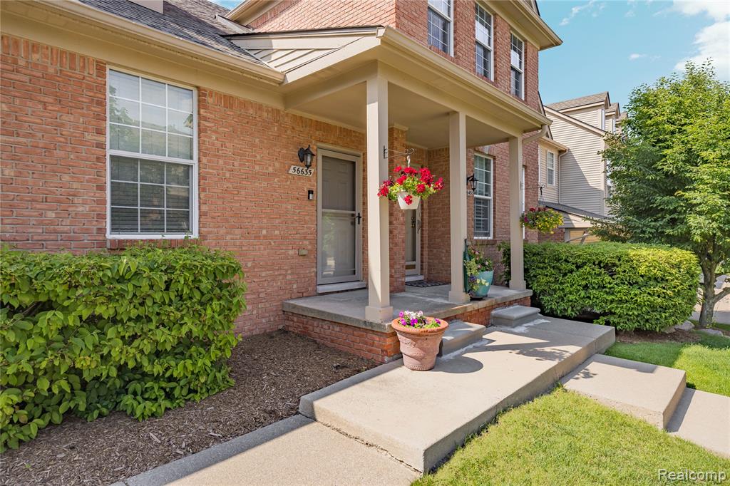 56635 Longhorn Drive, Shelby Twp, MI 48316 — Photo 3