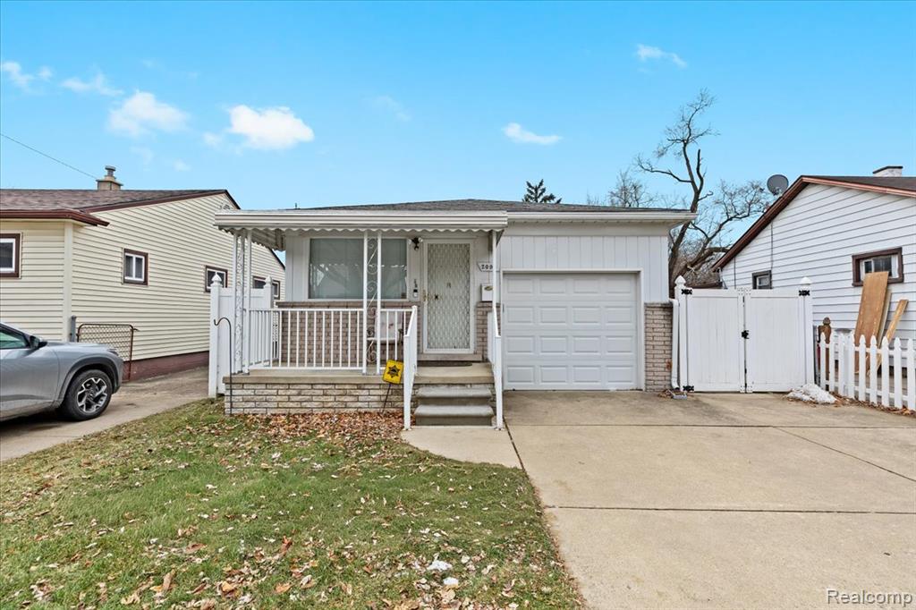 2091 Morris Avenue, Lincoln Park, MI 48146 — Photo 2