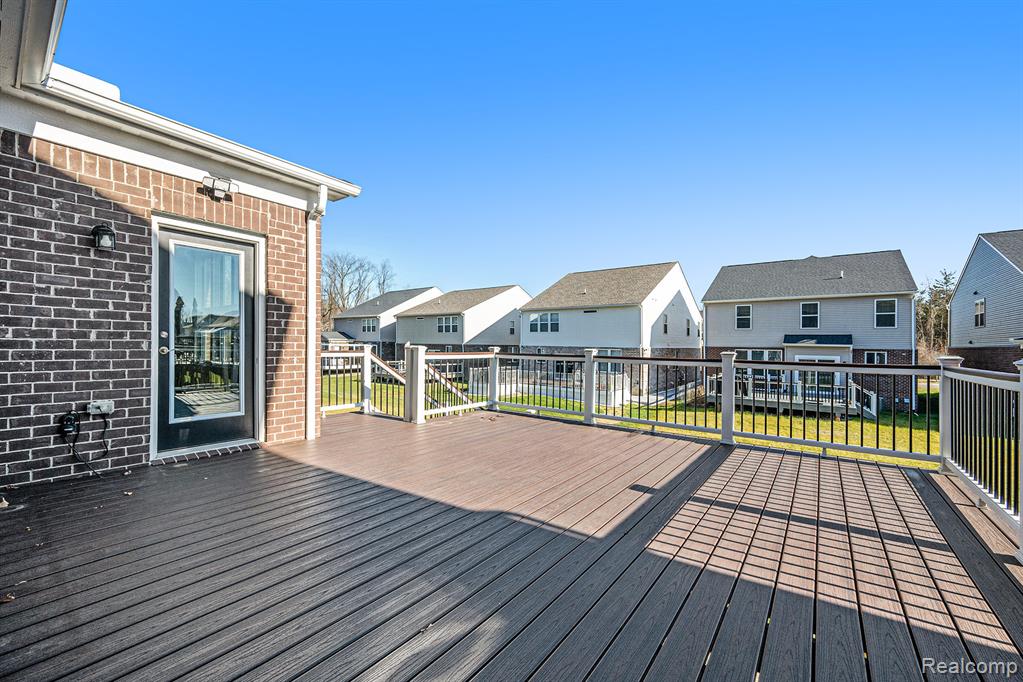 28364 Hanover Drive, Novi, MI 48377 — Photo 35