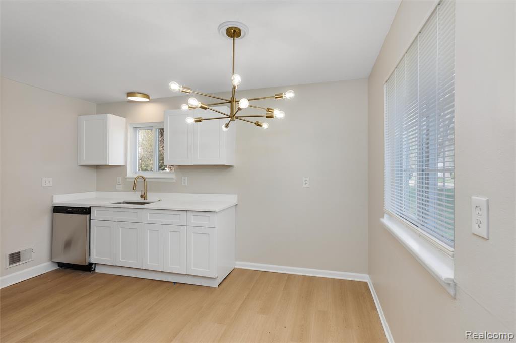 8694 Maxwell Avenue, Warren, MI 48089 — Photo 4