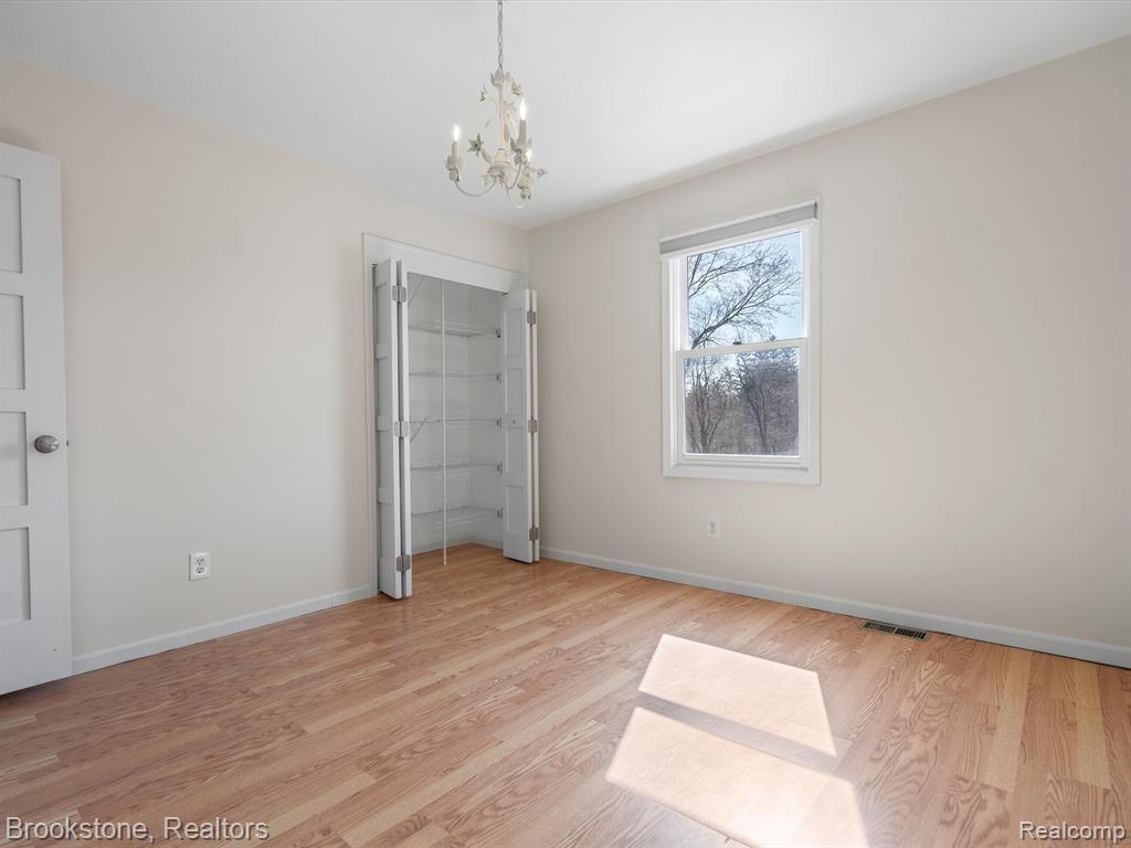576 E Flint Street, Lake Orion, MI 48362 — Photo 26