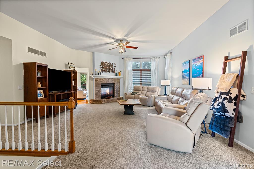 4278 Springwood Court, Fenton, MI 48430 — Photo 5