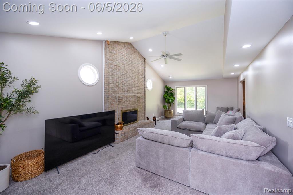 932 River Court, Wyandotte, MI 48192 — Photo 21
