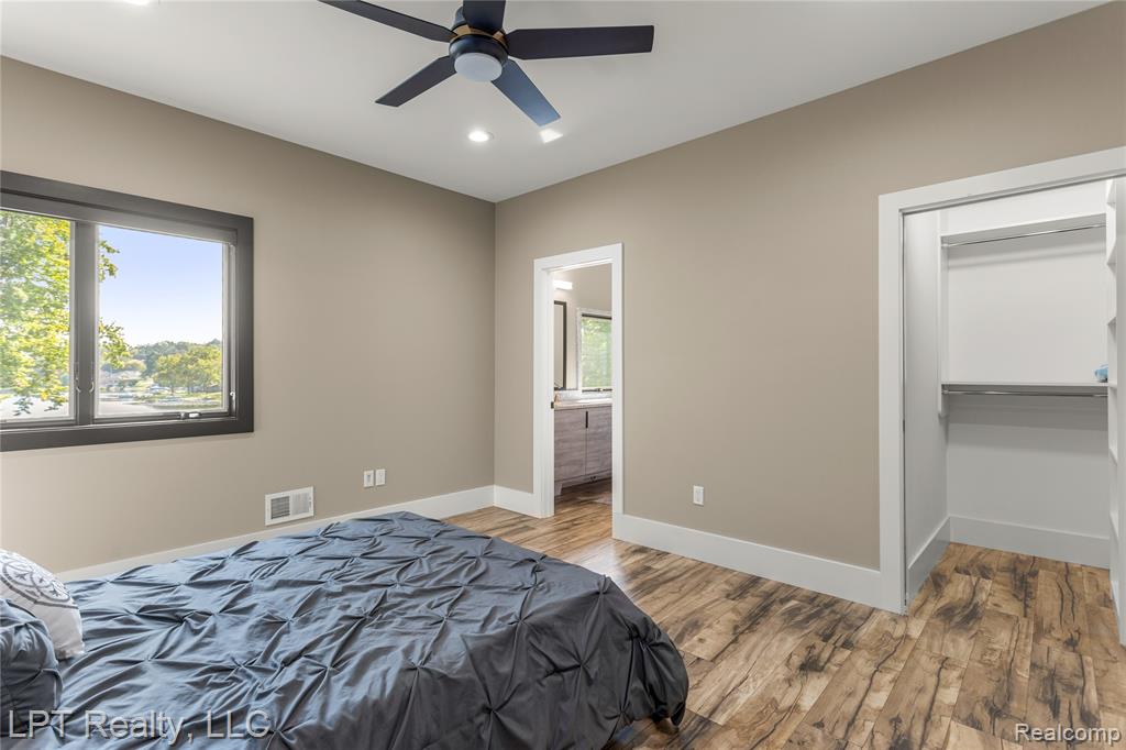 5029 Forest Valley Drive, Clarkston, MI 48348 — Photo 38