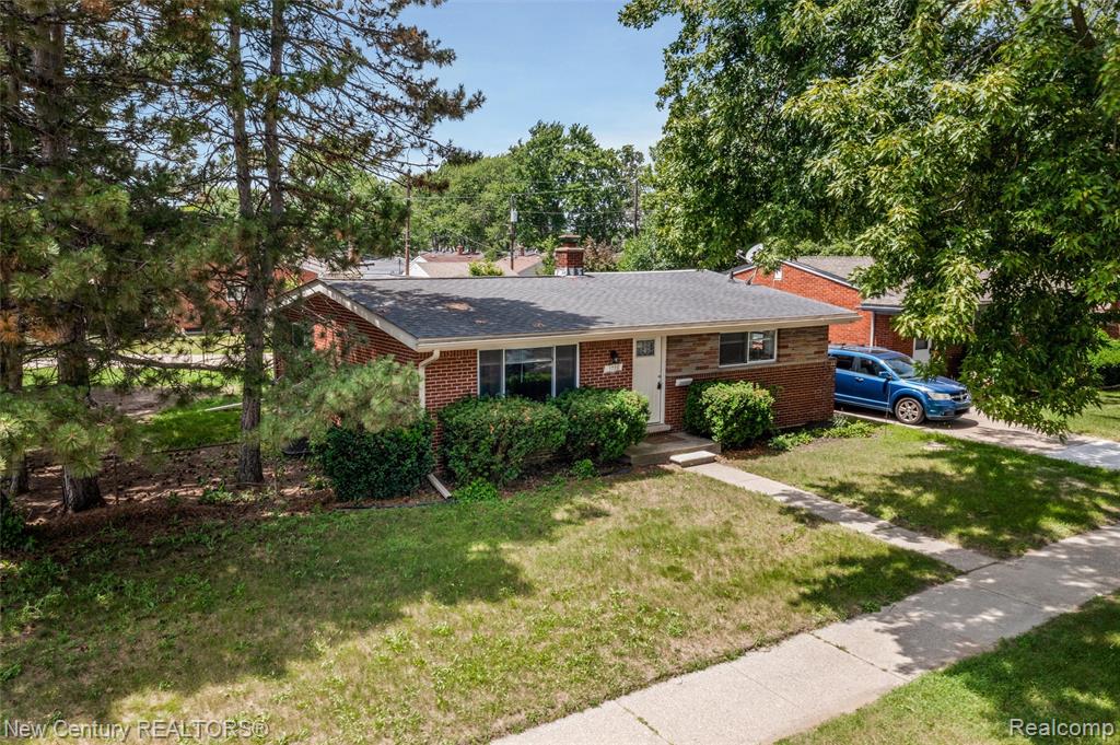 1720 Westbrook Drive, Madison Heights, MI 48071 — Photo 22
