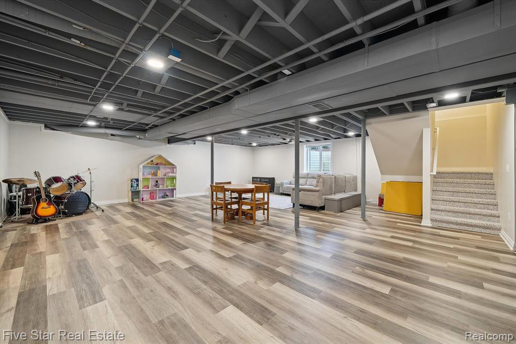 49529 TAFT Lane, Canton, MI 48188 — Photo 46