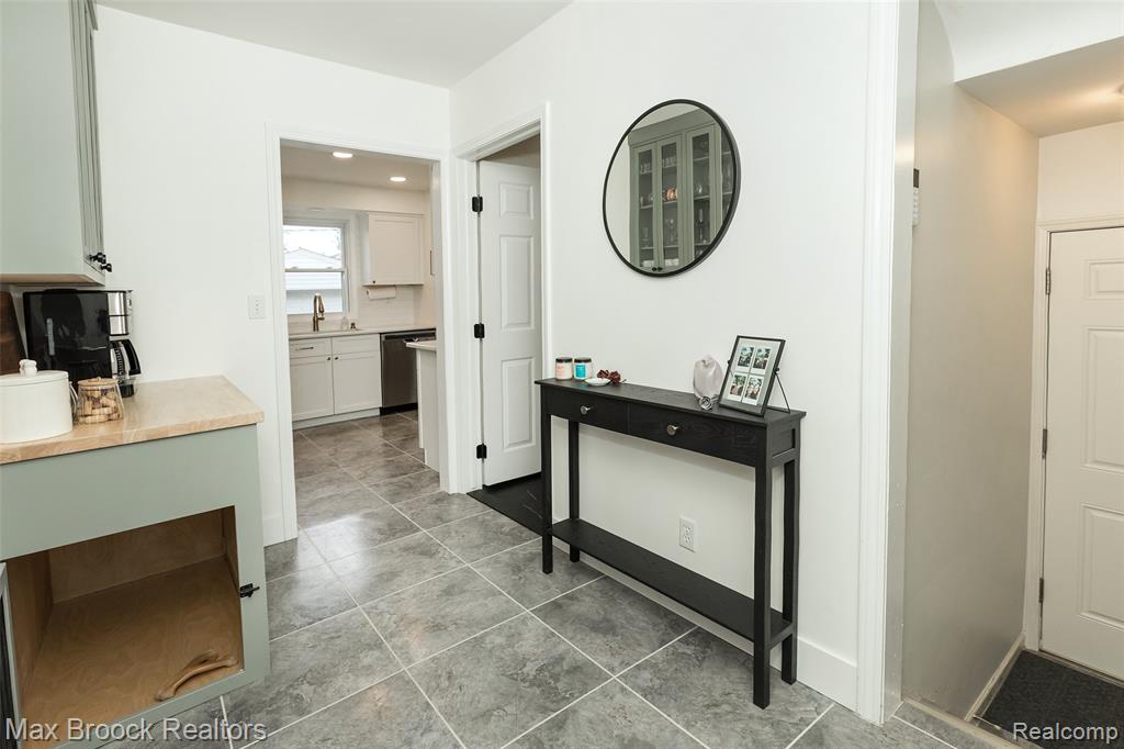 430 N Altadena Avenue, Royal Oak, MI 48067 — Photo 41