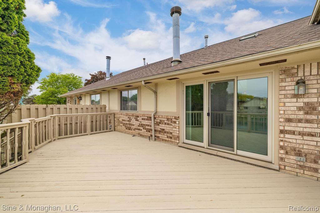 43389 RIVERBEND Boulevard, Clinton Twp, MI 48038 — Photo 15