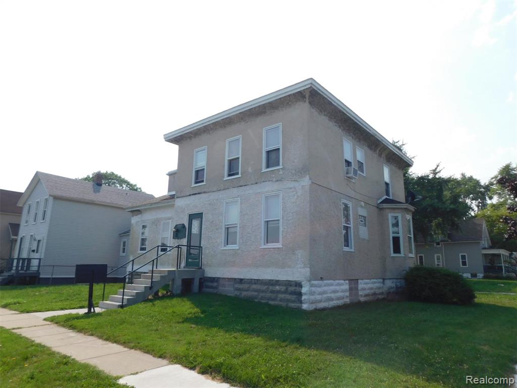 838 Howard Street, Port Huron, MI 48060 — front exterior