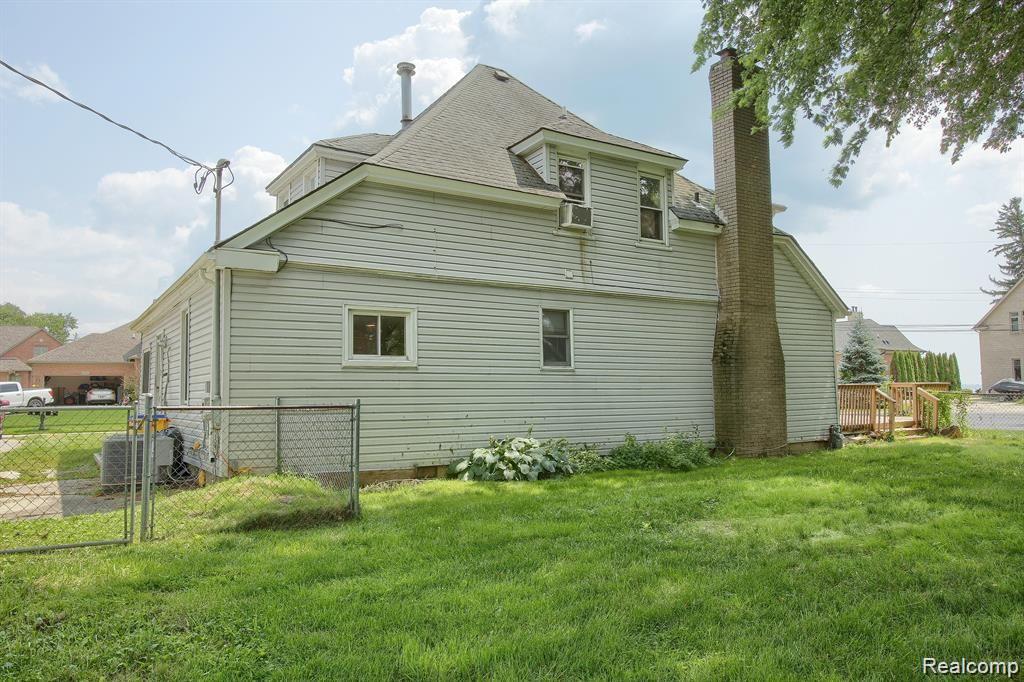 50928 REDWOOD Lane, New Baltimore, MI 48047 — Photo 2