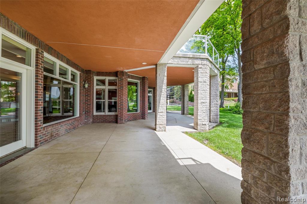 7432 Foxburg Court, Clarkston, MI 48348 — Photo 16