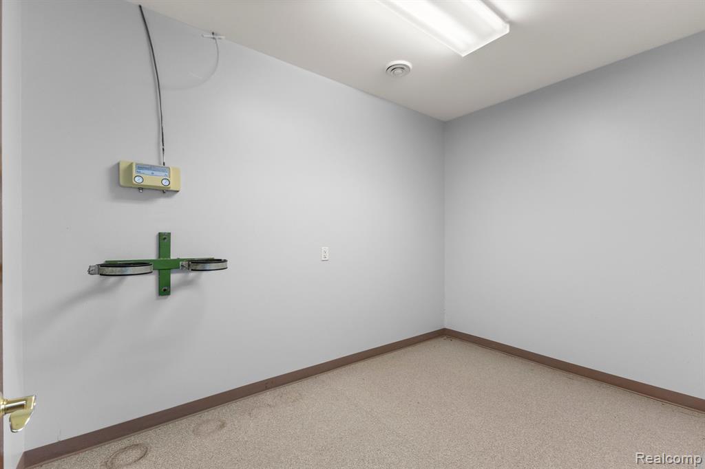 435 SUMPTER Road, Van Buren, MI 48111 — Photo 38