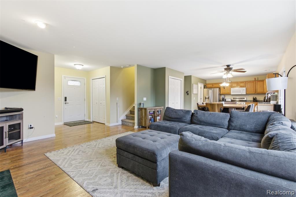 7846 Fawn Court, Waterford, MI 48327 — Photo 5