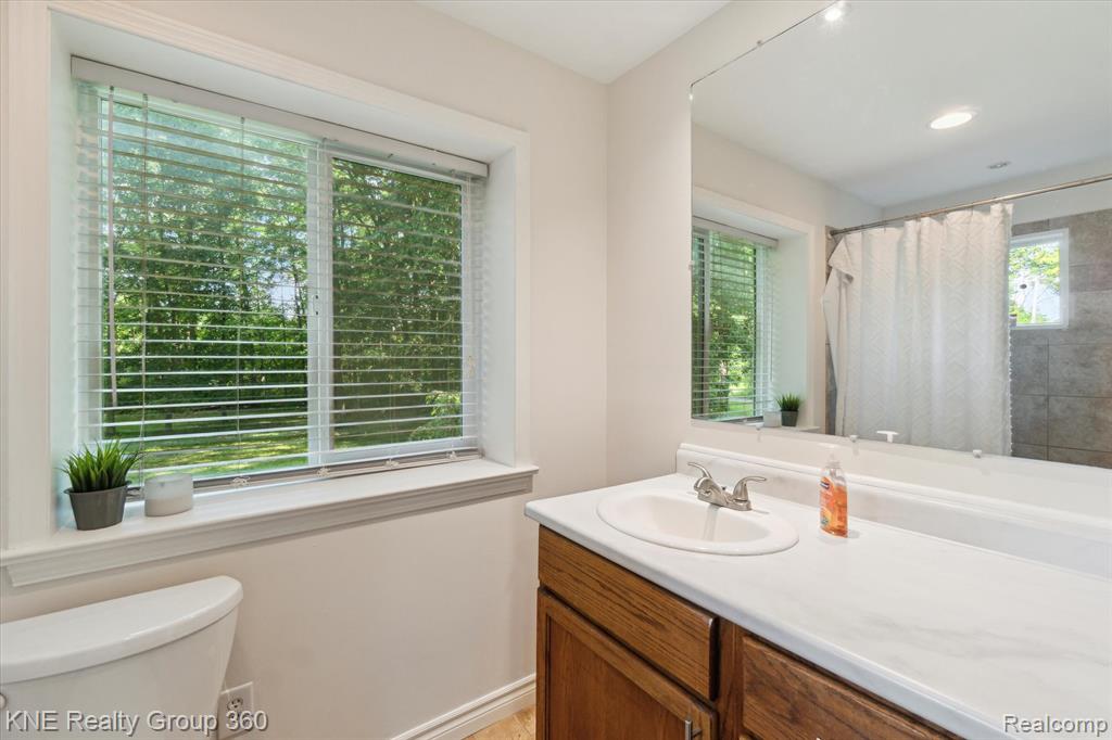 5022 Golf Club Road, Howell, MI 48843 — Photo 22