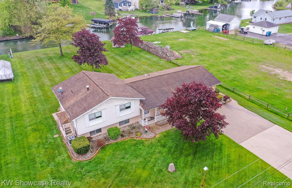 841 DRIBURG Drive, Commerce Twp, MI 48390 — Photo 30