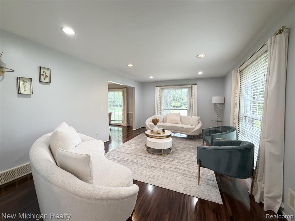 5937 Red Coat Lane, West Bloomfield, MI — Photo 3