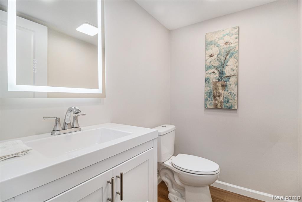 3601 Loon Lake Road, Wixom, MI 48393 — Photo 10