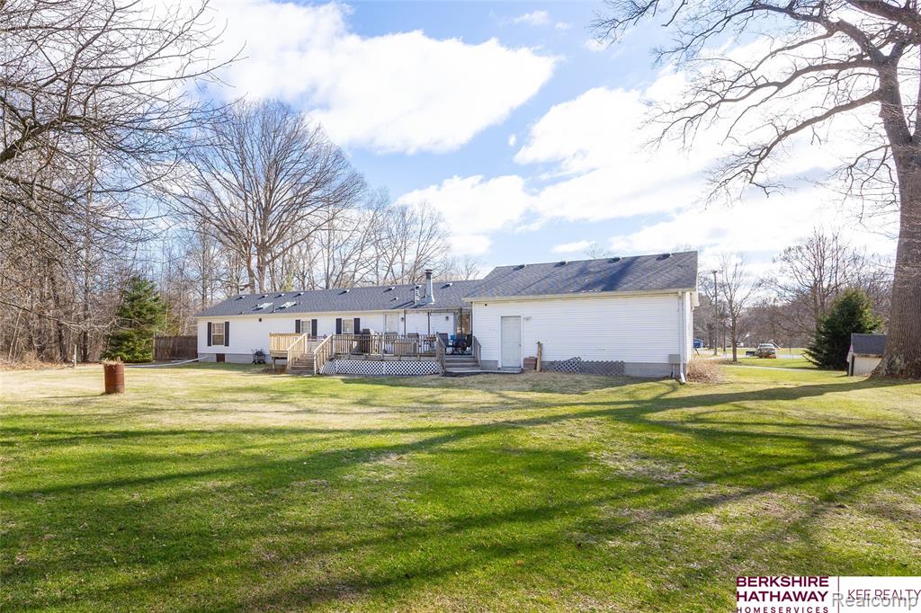 19090 Sumpter Road, Belleville, MI 48111 — Photo 9
