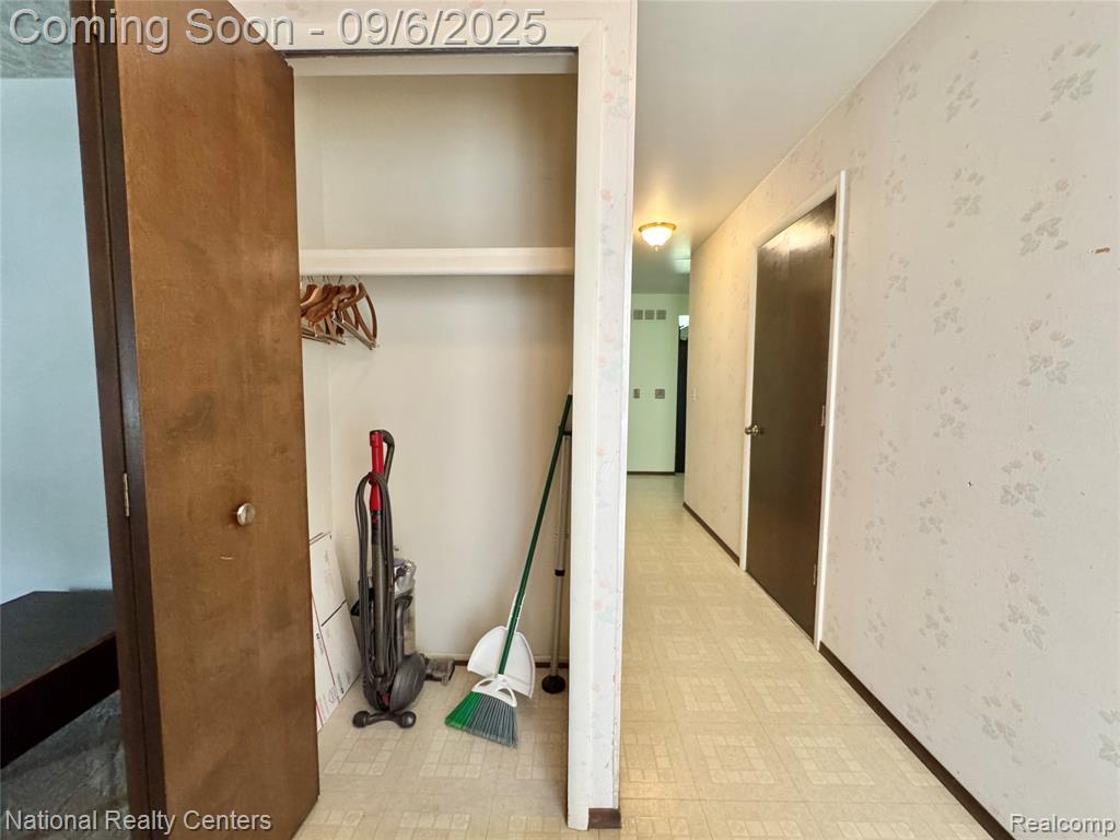 9915 Beech Daly Road, Taylor, MI 48180 — Photo 5