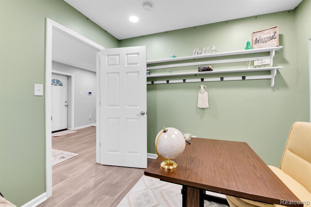6556 WASHINGTON Street, Romulus, MI 48174 — Photo 19