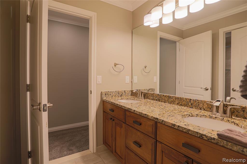 55761 Timbers Edge Drive, Shelby Twp, MI 48316 — Photo 23
