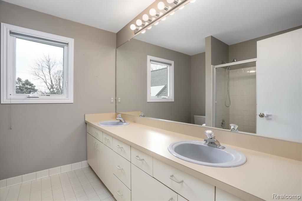 53652 BUCKINGHAM, Shelby Twp, MI 48316 — Photo 31